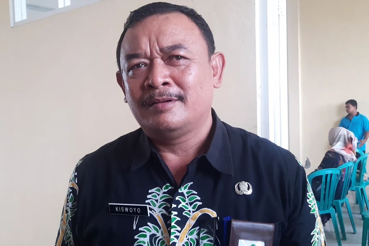 Kepala Dinas Perdagangan, Koperasi dan Usaha Kecil dan Menengah (Dindagkop UKM) Kabupaten Blora, Kiswoyo saat ditemui wartawan di Pasar Rakyat Blora Sido Makmur, Kamis (16/6/2022)