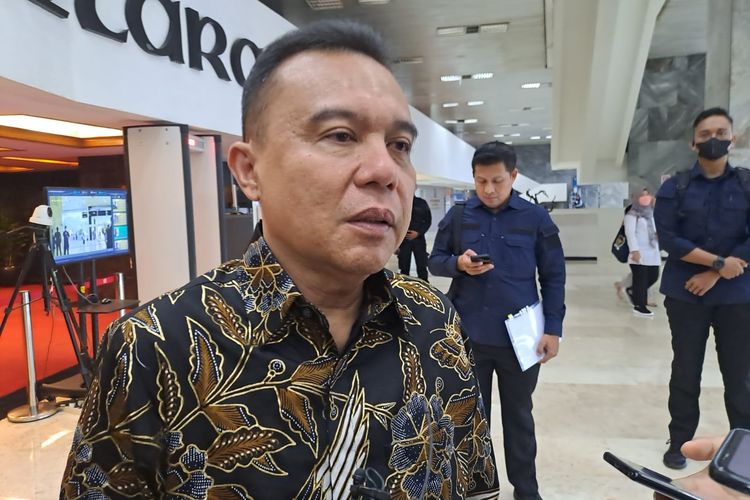 Wakil Ketua DPR Sufmi Dasco Ahmad saat ditemui awak media di Gedung DPR, Senayan, Jakarta Pusat, Senin (6/3/2023). 