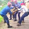 Ular Piton 5 Meter Gegerkan Warga Makassar, Evakuasi Berlangsung Dramatis
