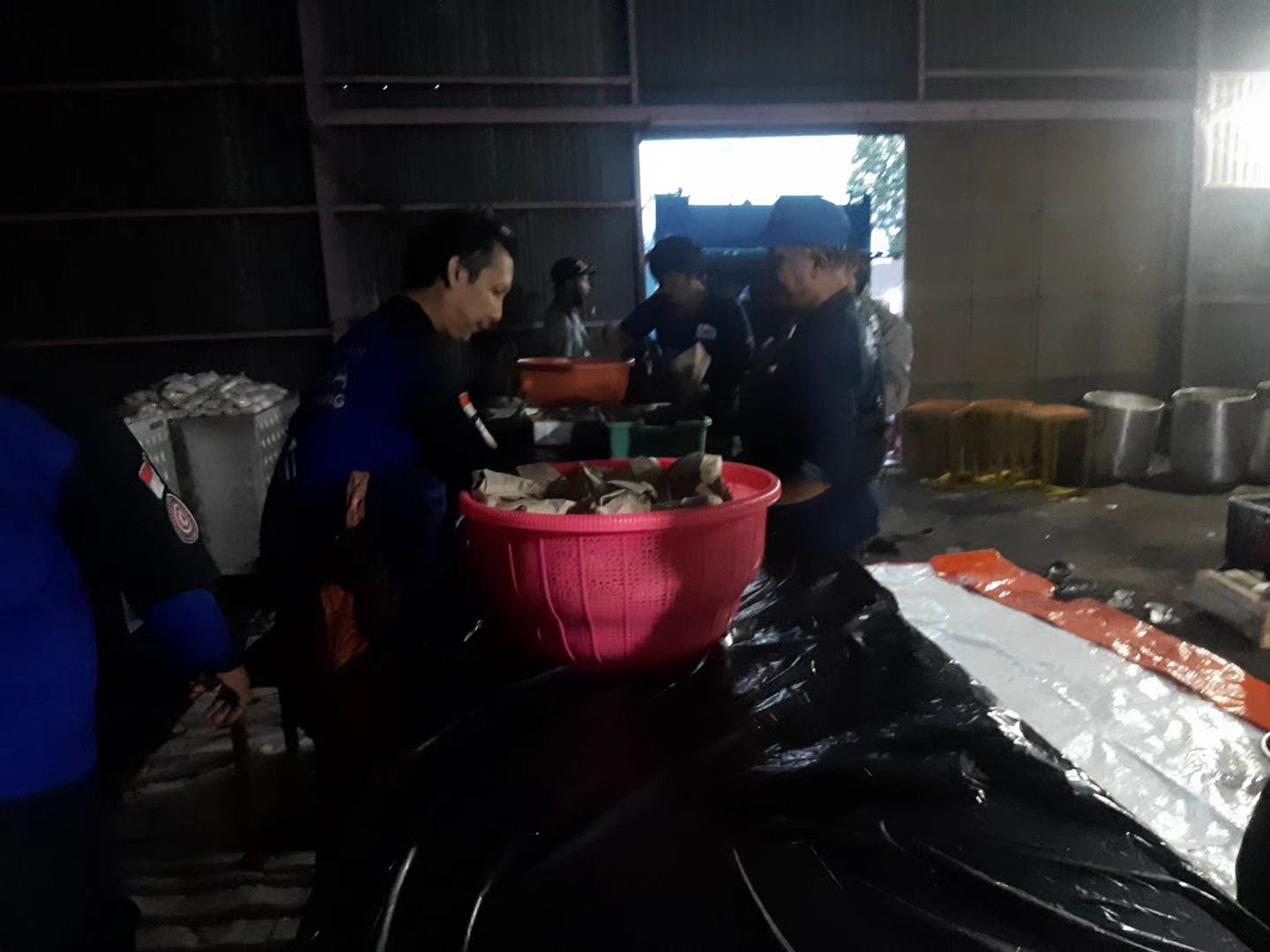 Banjir Lumajang, Pemkab Dirikan 1 Dapur Umum untuk 12 Titik Pengungsian 