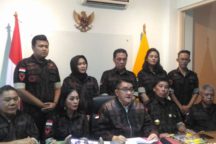 KBPP Polri dalam menyampaikan sikap politik di kantornya di wilayah Jakarta Selatan, Senin (11/3/2019). 