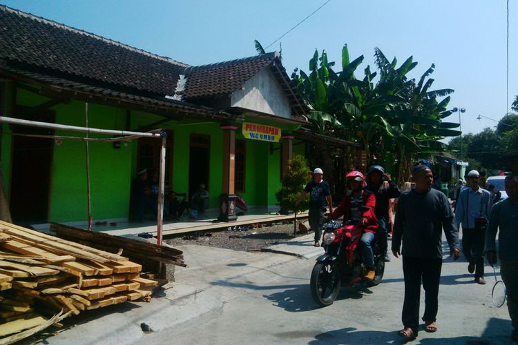 Rumah milik warga Donohudan, Ngemplak, Boyolali, Jawa Tengah yang disewakan untuk penginapan bagi pengantar jamaah calon haji di Boyolali, Jawa Tengah, Selasa (17/7/2018).