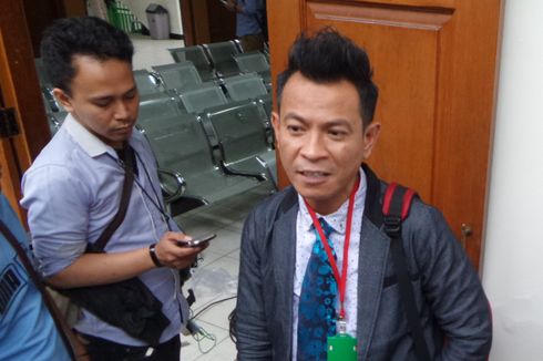 Kelihaian Ahli Hukum KPK yang Berpenampilan Nyentrik di Praperadilan Novanto