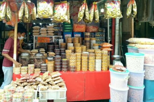 Pedagang Kue Lebaran di Pasar Kramat Jati, Bertahan Dihantam Pandemi Covid-19