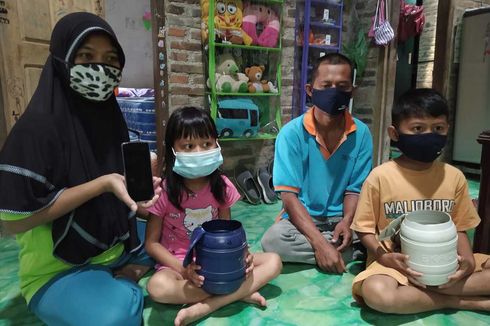 Demi Anak Bisa Belajar Online, Ibu di Magelang Ini Beli Ponsel Pakai Uang Receh