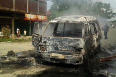 Angkutan Umum Dibakar Setelah Tabrak Lansia di Jayapura
