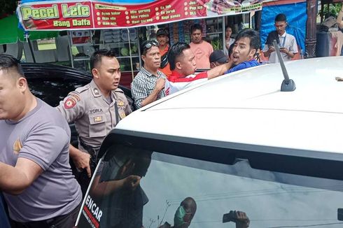Pertahankan Mobilnya Saat Ditarik Debt Collector di Depan Mapolres Bengkulu, Pemilik Berteriak Maling, Polisi Berdatangan