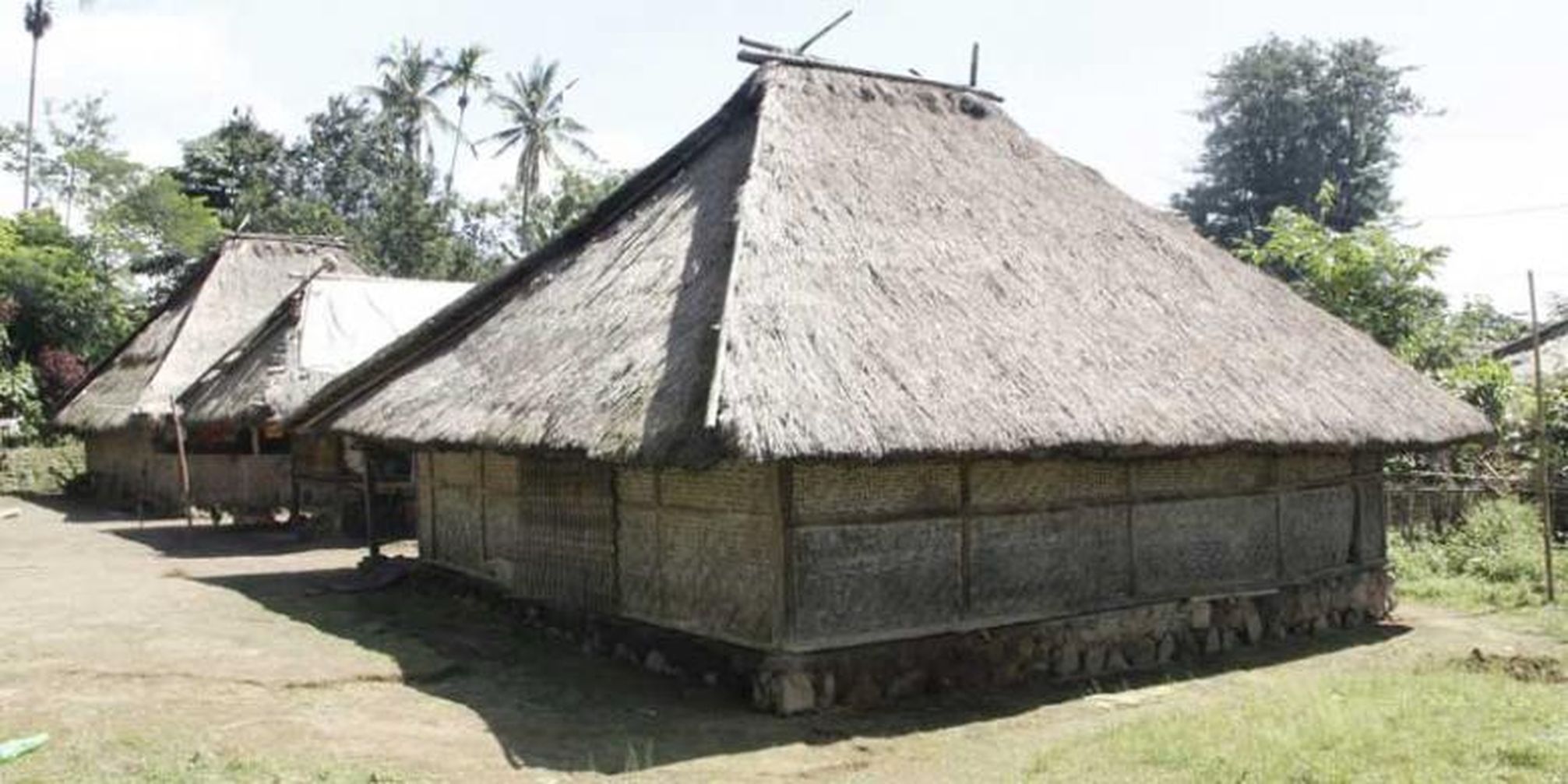 41 Gambar Rumah Adat Nusa Tenggara Barat HD Terbaru