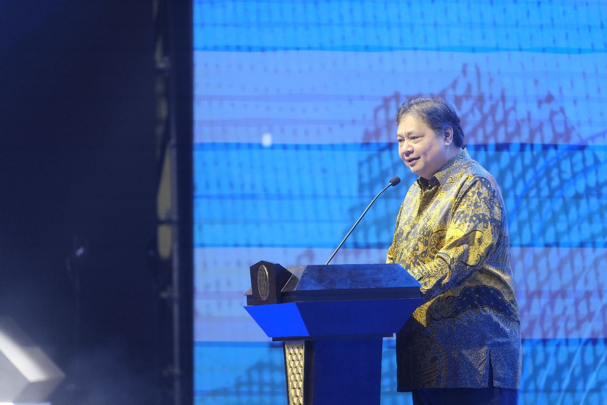 Menteri Koordinator (Menko) Bidang Perekonomian Airlangga Hartarto dalam acara Opening Ceremony Festival Ekonomi Keuangan Digital Indonesia (FEKDI) 2023, Senin (8/5/2023).