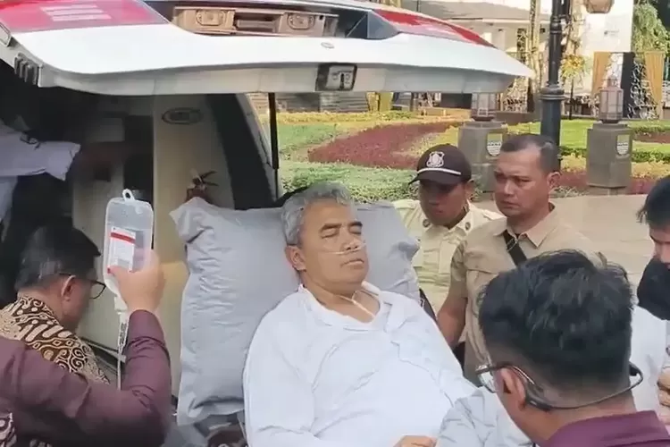 Wali Kota Bandung Farhan Mendadak Dilarikan ke Rumah Sakit Usai Terima Tamu