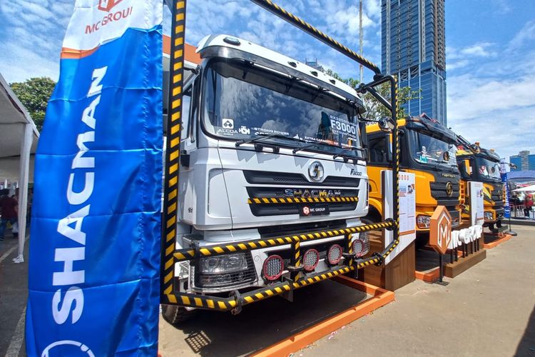 MC Group bawa truk Shacman pada pameran industri tambang Indonesia Energy & Engineering (IEE) 2024 di JIExpo Kemayoran