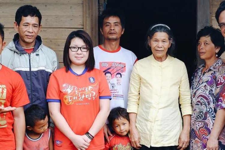 
Fernando lahir dari keluarga petani kacang tanah dan jagung.
