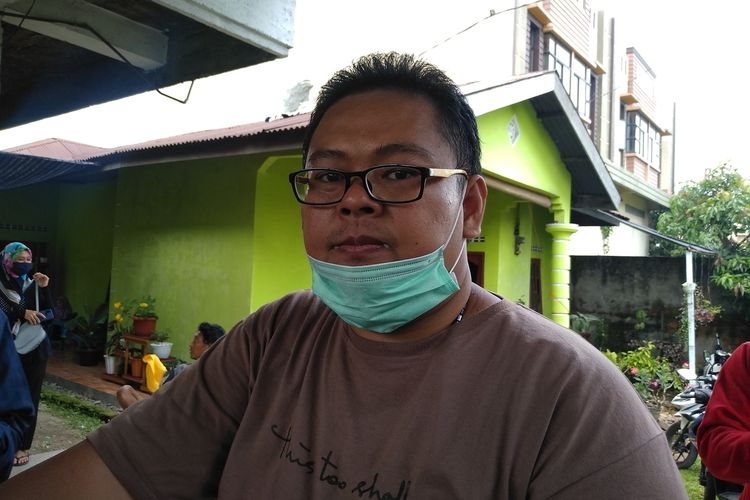 dr. Mahendra Giri Atmaja, saksi peristiwa ledakan tabung gas/oksigen di bengkel diKM 29 Jalan Teuku Amir hamzah, Kecamatan Hamparan Perak, Tandam Hulu II, Kamis (27/8/2020) sekitar pukul 10.00 WIB. Dia harus menunggu beberapa saat setelah ledakan baru kemudian melihat situasi.