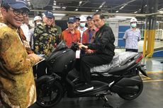 Jokowi Jajal Xmax dan Terkenang Aksi Kebut-kebutan di Asian Games 2018