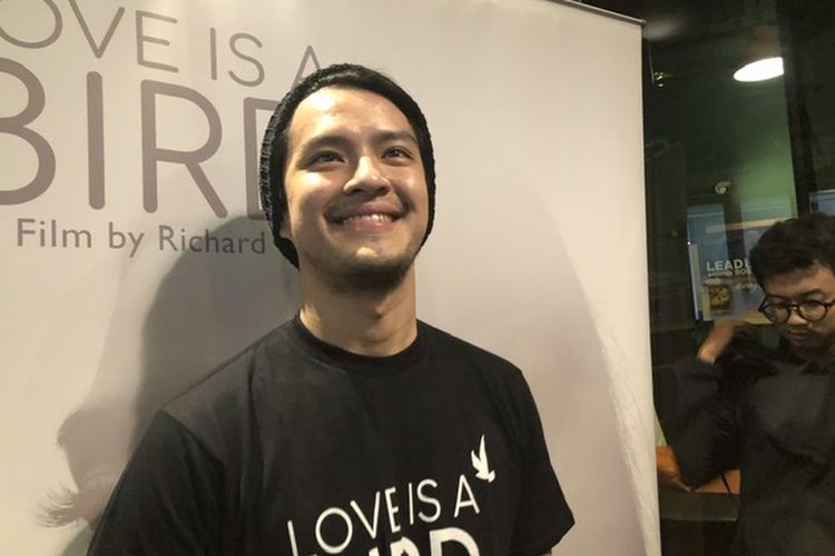 Morgan Oey menghadiri peluncuran film Love Is A Bird di Epicentrum Kuningan, Jakarta Selatan, Senin (11/11/2019).