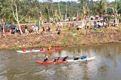 Serunya Lomba Balap Perahu Tradisional di Semarang, Dayung Pakai Tangan Kosong