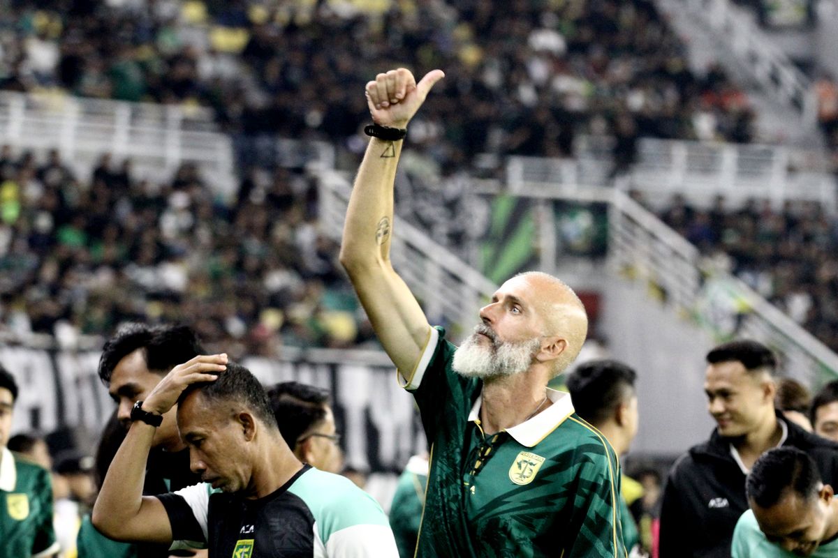 Pelatih Persebaya Surabaya asal Spanyol untuk Super League 2025-2026, Eduardo Perez.