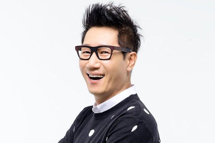Komedian dan pembawa acara asal Korea Selatan Ji Seok Jin.