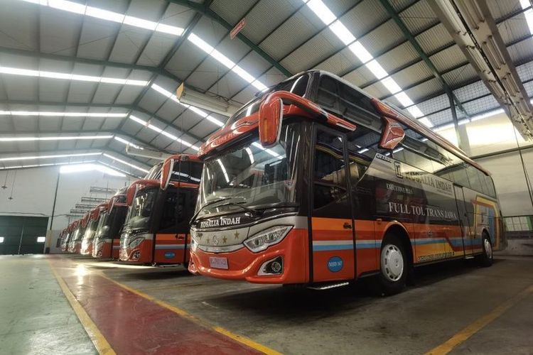 Bus AKAP baru PO Rosalia Indah