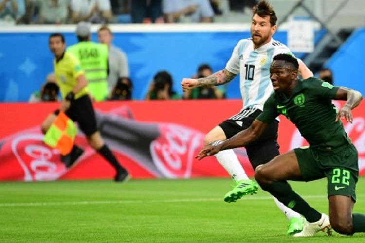 Gol Lionel Messi ke gawang Nigeria di St Petersburg, 26 Juni 2018, merupakan gol ke-100 pada Piala Dunia 2018. 