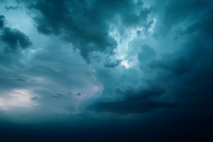 Hoaks Squall Line dan Tantangan Literasi Cuaca Kita