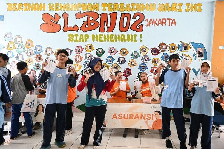 Siswa SLBN 02 Jakarta sedang menjalani pembelajaran terkait asuransi 