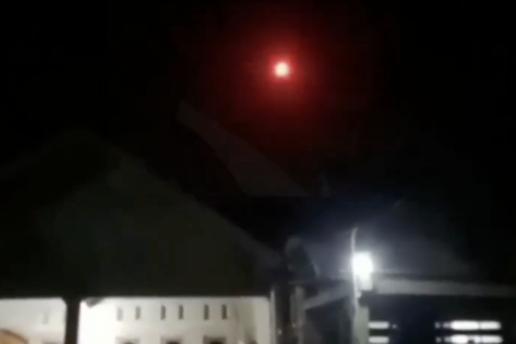 Ramai soal Cahaya Merah di Langit Klaten, Apa Itu? Ini Penjelasan Pakar