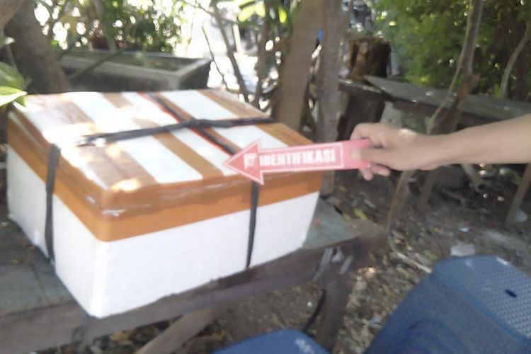 Warga Temukan Kotak Misterius di Pasar Kemis Tangerang Bertuliskan 