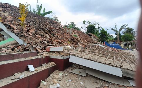 5.6-Magnitude Earthquake Shakes Indonesia’s West Java
