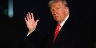 Sah, Trump Larang Warga dari 12 Negara Ini Masuk AS