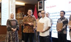 Mendag Busan Serahkan Penghargaan Good Design Indonesia 2025 kepada 51 Produk