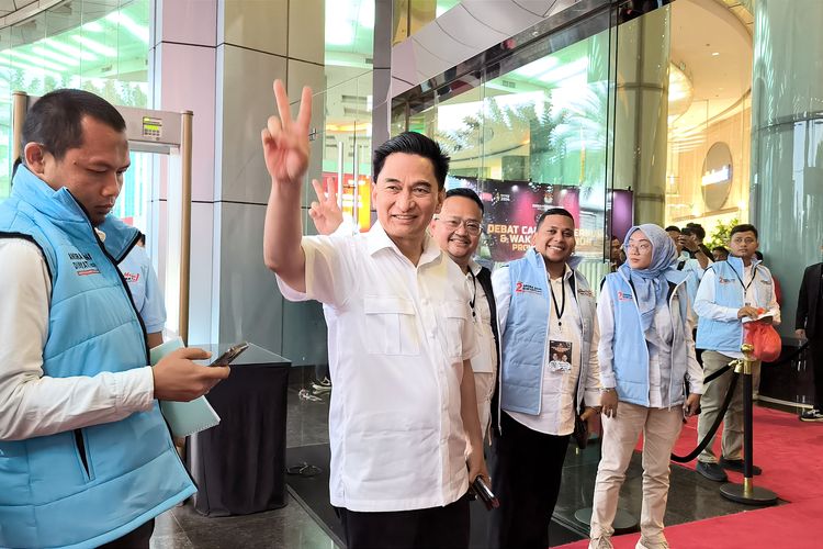 Tiba di Lokasi Debat, Dimyati Teriakan Slogan 