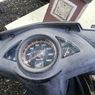Apa Benar Oli Bisa Bikin Retak Halus di Mika Speedometer Hilang?