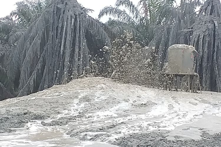 Bencana Semburan Gas di Pondok Pesantren Pekanbaru,  Lebar Lubang 6 Meter dan 34 Santri Diungsikan