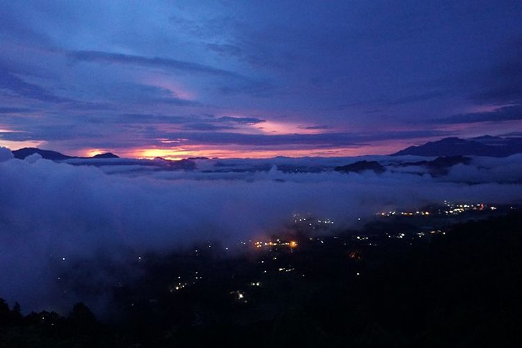 Tampak kota Rantepao dari atas ToTombi