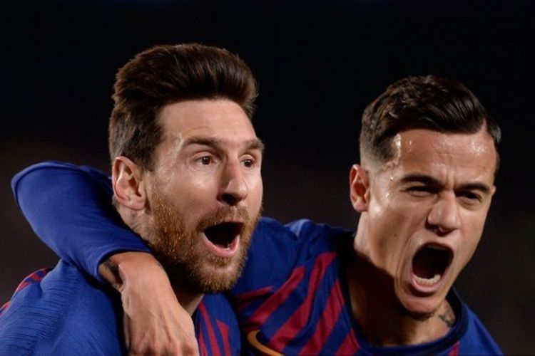 Pemain Barcelona, Lionel Messi dan Philippe Coutinho, seusai mencetak gol dalam perempat final Liga Champions antara Barcelona vs Man United di Stadion Camp Nou pada 16 April 2019. Terkini, Coutinho memberikan respons mengenai kans reuni dengan Messi di Inter Miami.