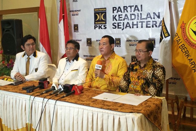 Ketua Umum Partai Berkarya Hutomo Mandala Putra atau Tommy Soeharto saat memberikan keterangan seusai bertemu sejumlah petinggi PKS, di kantor DPP PKS, Jalan TB Simatupang, Jakarta Selatan, Selasa (19/11/2019). 