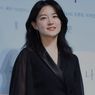 Lee Young Ae Tawarkan Bantuan untuk Keluarga Korban Tragedi Itaewon