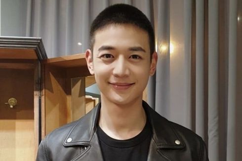 Penampakan Minho SHINee yang Tampil Gagah Saat Pelatihan Wajib Militer