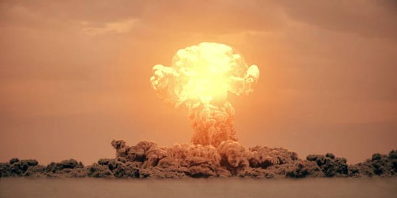 ilustrasi ledakan nuklir, senjata paling mematikan di dunia.