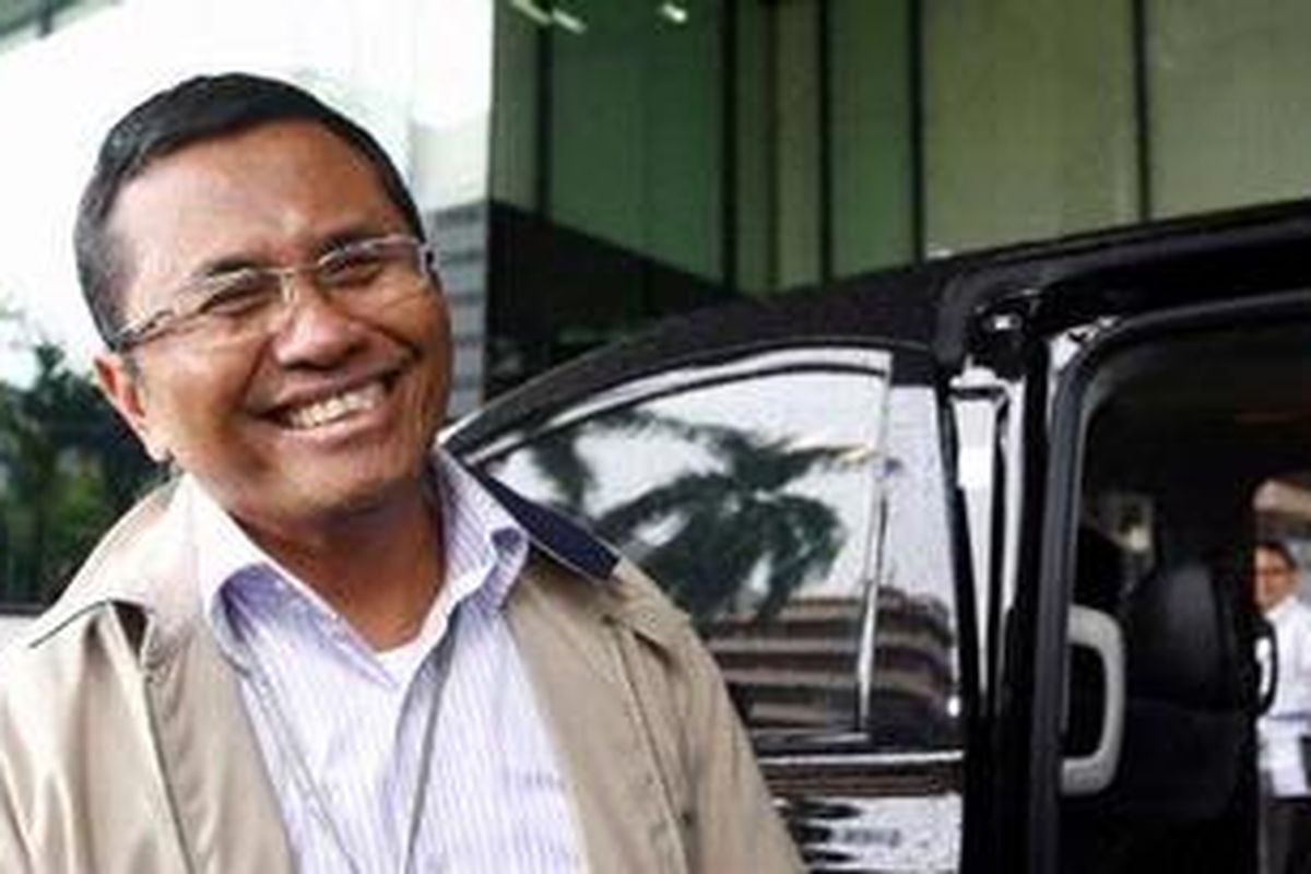 Direktur Utama PLN, Dahlan Iskan.