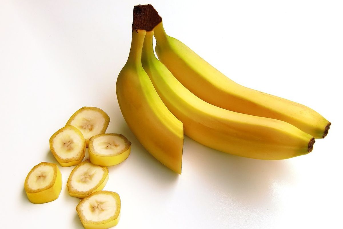 Ilustrasi pisang. Buah yang Bisa Menurunkan Asam Urat Secara Alami, Apa Saja?