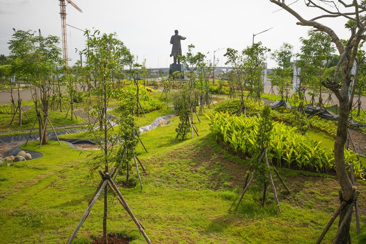 Area terbuka hijau Median Soedirman di kawasan PIK 2. 