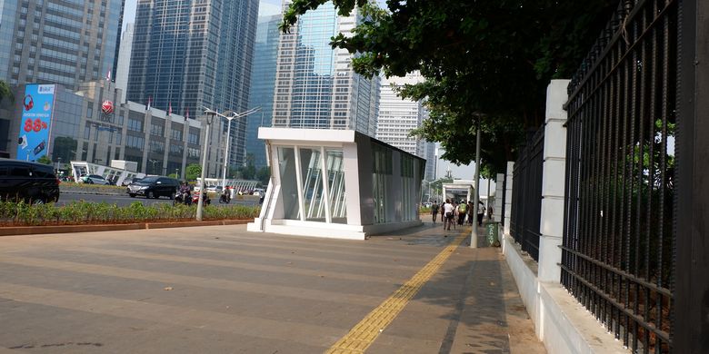 Jalur pedestrian yang terintegrasi dengan Stasiun MRT 