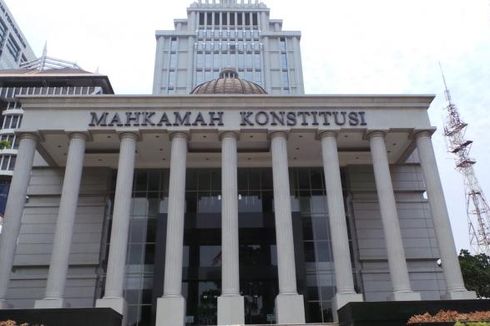 Sulit Ubah Pemenang Pilpres Melalui MK, Refly Sarankan Terima Keputusan KPU