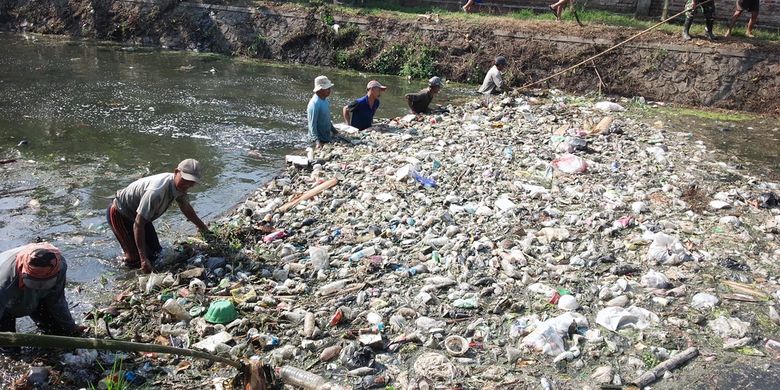 Lindungi Sungai Di Mojokerto Perda Pengolahan Limbah Segera Disahkan Halaman All Kompas Com