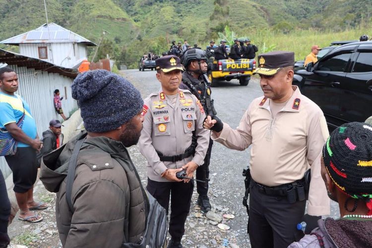 Kronologi Lengkap Bentrok antara Massa Pendukung Paslon Pilkada 2024 di Puncak Jaya