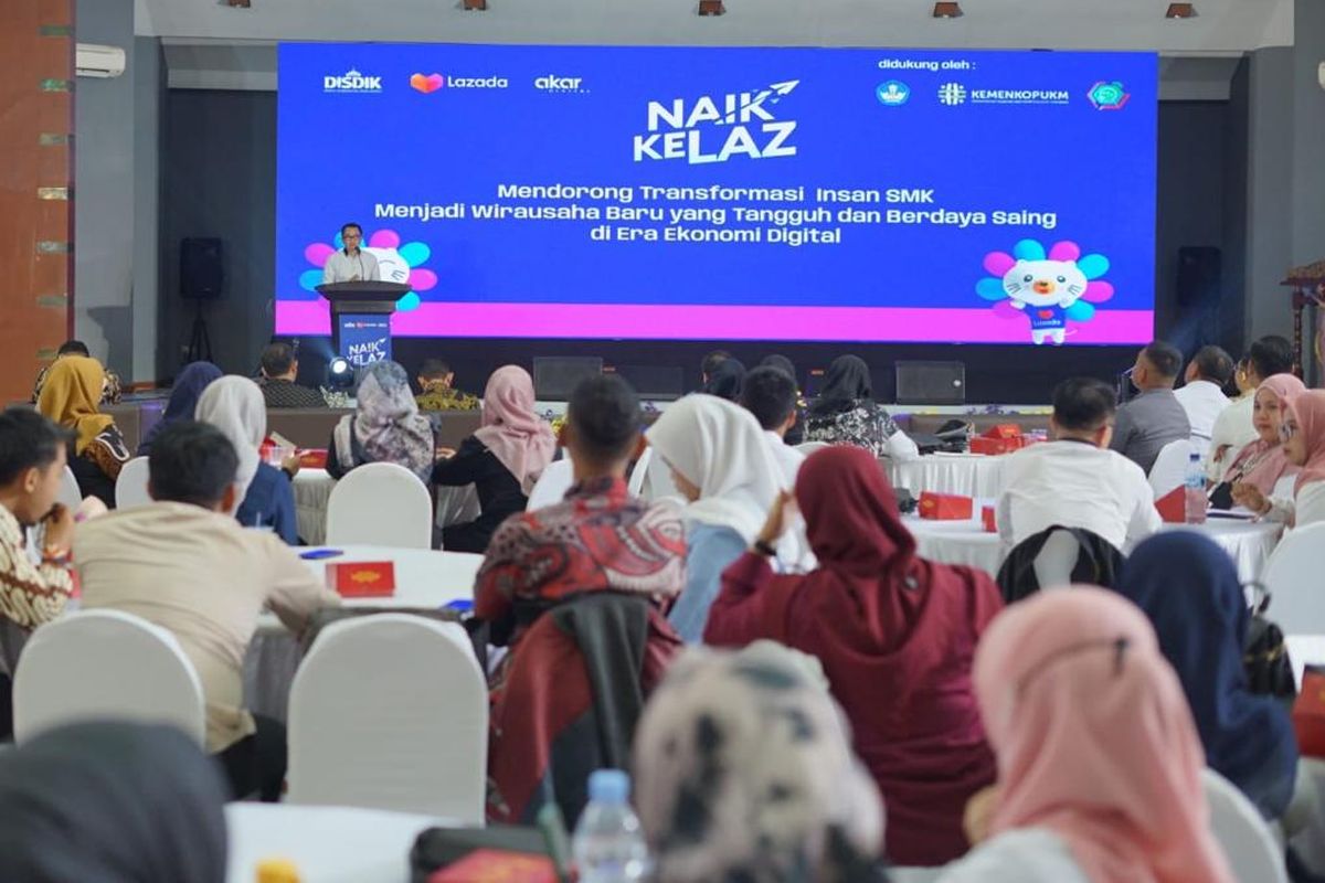 Dinas Pendidikan Provinsi Jawa Barat dan Lazada Indonesia (Lazada) menggelar program pelatihan wirausaha kepada 100 guru di Jawa Barat pada Rabu (28/2/2024). 