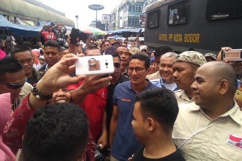 Kunjungi Pasar Anyar, Sandiaga Jamin Stabilkan Harga Kebutuhan Pokok