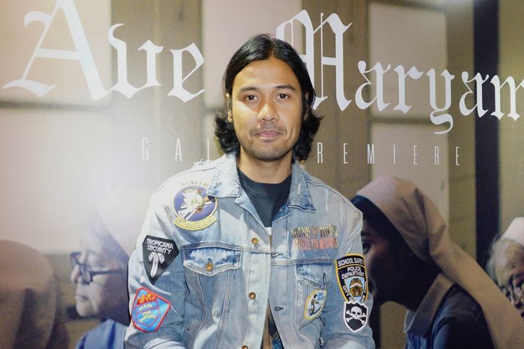 Artis peran Chicco Jerikho dalam gala premiere film Ave Maryam di XXI Epicentrum, Rasuna Said, Jakarta Selatan, Kamis (4/4/2019).